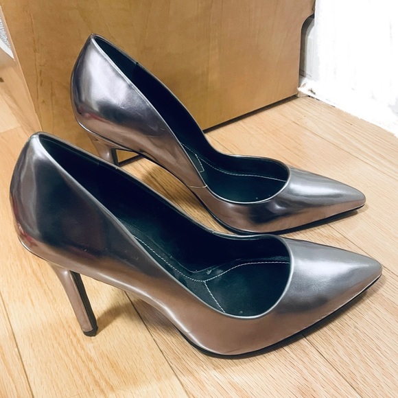 Charles David Women Charles David metallic chrome pumps